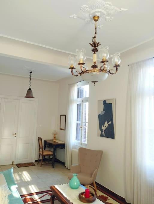 Calliope'S Neoclassical Home In The Heart Of Plaka Αθήνα Εξωτερικό φωτογραφία