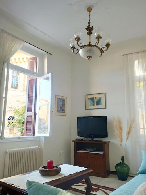 Calliope'S Neoclassical Home In The Heart Of Plaka Αθήνα Εξωτερικό φωτογραφία